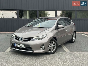 Авто Toyota Auris 2013 № 7880067