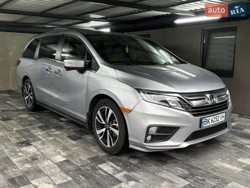 Авто Honda Odyssey 2017 № 7880191