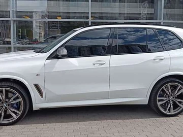 Авто BMW X5 2022 № 7880286