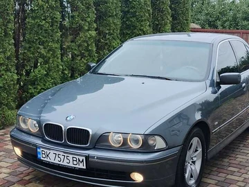 Авто BMW 5 Series 2003 № 7880466