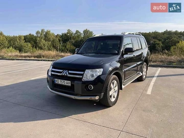 Авто Mitsubishi Pajero Wagon 2009 № 7880696