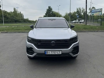 Авто Volkswagen Touareg 2018 № 7880789
