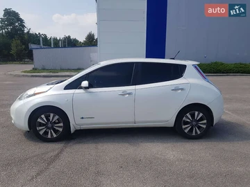 Авто Nissan Leaf 2014 № 7880807