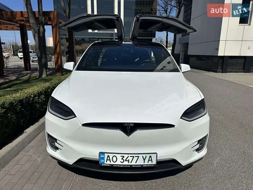 Авто Tesla Model X 2016 № 7880879