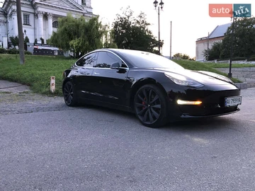 Авто Tesla Model 3 2019 № 7880951