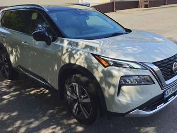 Авто Nissan Rogue 2021 № 7881034