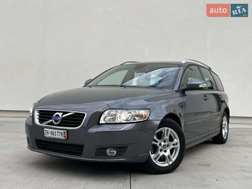Авто Volvo V50 2012 № 7881126