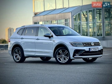 Авто Volkswagen Tiguan 2018 № 7881471