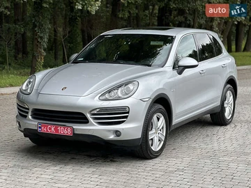 Авто Porsche Cayenne 2013 № 7881811