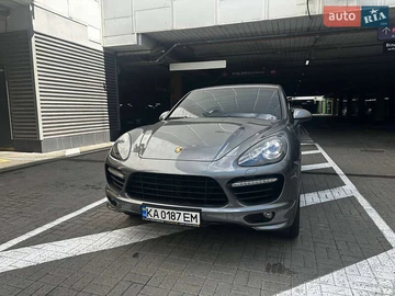 Авто Porsche Cayenne 2012 № 7881857