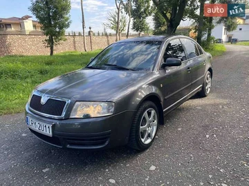 Авто Skoda Superb 2002 № 7881890