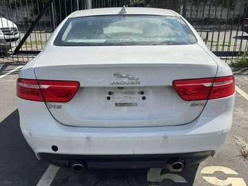 Авто Jaguar Xe 2016 № 7882098