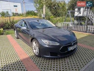 Авто Tesla Model S 2015 № 7882251