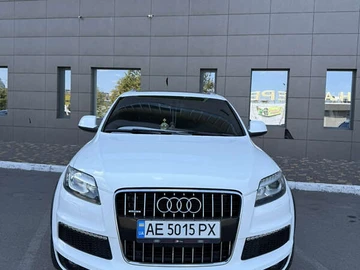 Авто Audi Q7 2011 № 7882293