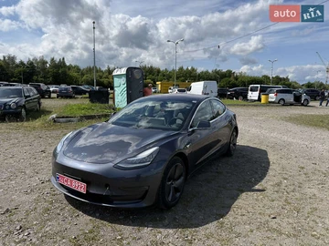Авто Tesla Model 3 2018 № 7882294