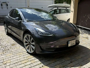 Авто Tesla Model 3 2018 № 7882301