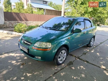 Авто Chevrolet Aveo 2004 № 7882449