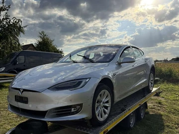 Авто Tesla Model S 2016 № 7882582
