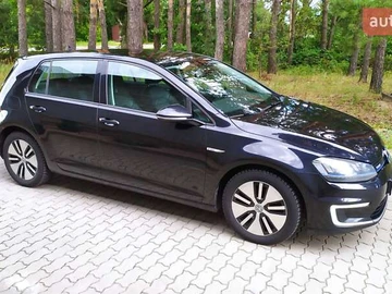 Авто Volkswagen E-Golf 2015 № 7882682