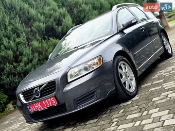 Авто Volvo V50 2012 № 7882694