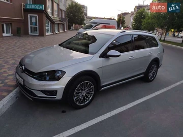Авто Volkswagen Golf 2016 № 7882854