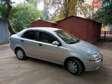 Авто Chevrolet Aveo 2005 № 7883063