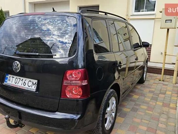 Авто Volkswagen Touran 2006 № 7883147