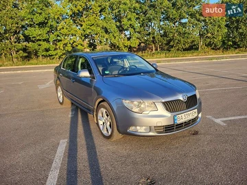 Авто Skoda Superb 2009 № 7883264