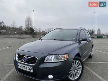 Авто Volvo V50 2010 № 7883357