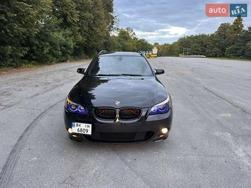 Авто BMW 5 Series 2004 № 7883376