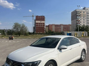 Авто Volkswagen Passat 2018 № 7883565