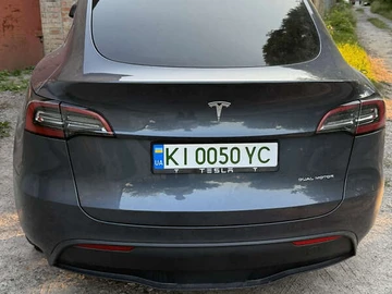 Авто Tesla Model Y 2023 № 7883623