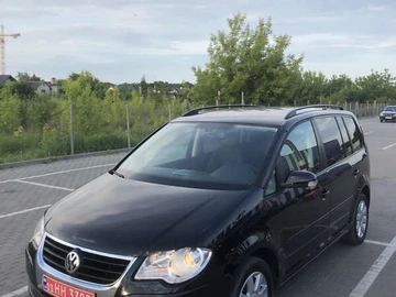 Авто Volkswagen Touran 2009 № 7883802