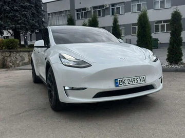 Авто Tesla Model Y 2021 № 7883915