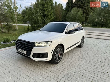 Авто Audi Q7 2018 № 7883917