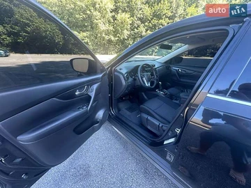 Авто Nissan Rogue 2018 № 7883984
