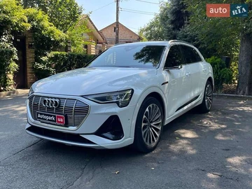 Авто Audi E-Tron 2020 № 7884007