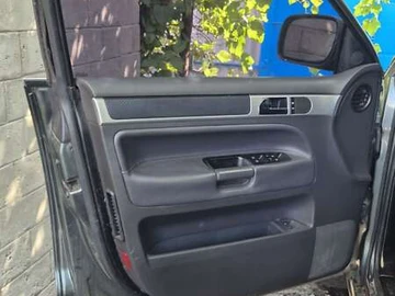 Авто Volkswagen Touareg 2003 № 7884185