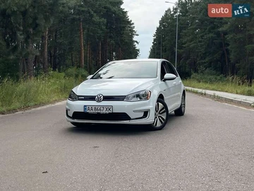 Авто Volkswagen E-Golf 2015 № 7884243