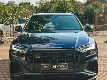 Авто Audi Q8 2018 № 7884356