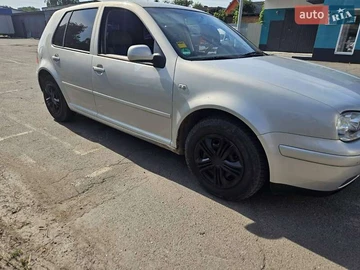 Авто Volkswagen Golf 2000 № 7884398