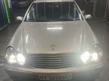 Авто Mercedes C-Class 2003 № 7884676