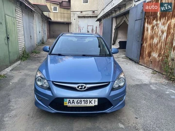 Авто Hyundai I30 2010 № 7884719