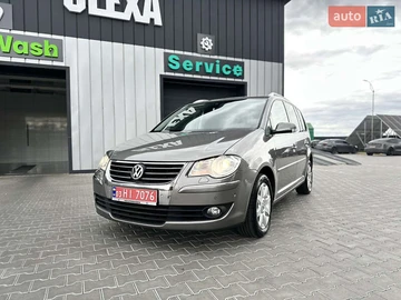 Авто Volkswagen Touran 2009 № 7884743