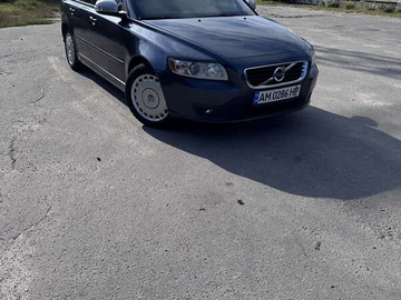 Авто Volvo V50 2010 № 7884759