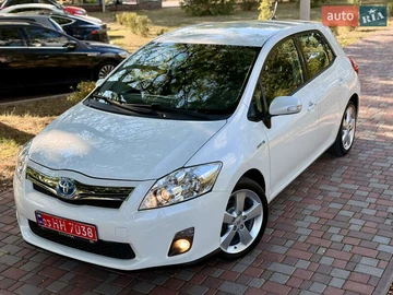 Авто Toyota Auris 2011 № 7884808