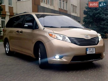 Авто Toyota Sienna 2010 № 7884820