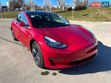 Авто Tesla Model 3 2019 № 7884893