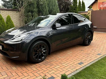 Авто Tesla Model Y 2024 № 7884912