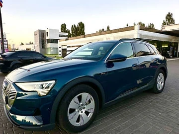 Авто Audi E-Tron 2020 № 7884913